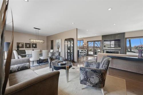 131 Pinehurst Cr, Winnipeg, MB 