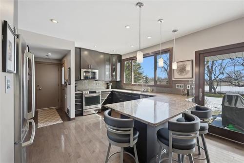 131 Pinehurst Cr, Winnipeg, MB 