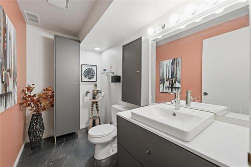 131 Pinehurst Cr, Winnipeg, MB 