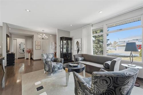 131 Pinehurst Cr, Winnipeg, MB 