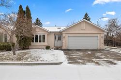 1-30 Victor Lewis DR  Winnipeg, MB R3P 1H5