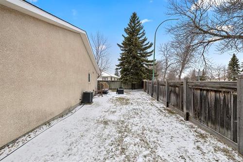 1-30 Victor Lewis Dr, Winnipeg, MB 