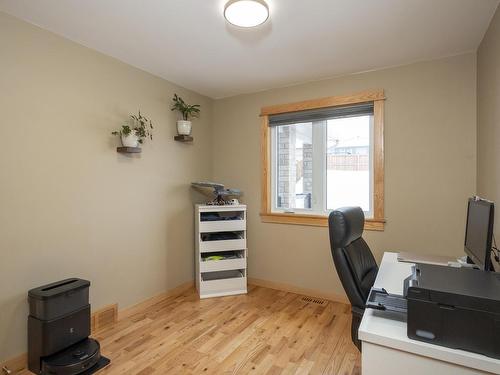 333 Ruby Crescent, Thunder Bay, ON 