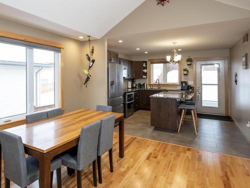 333 Ruby Crescent, Thunder Bay, ON 