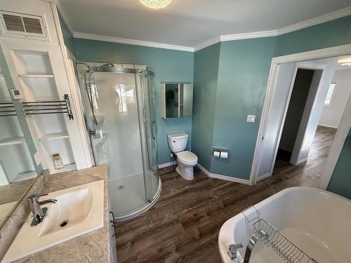 29 Oleksuk Road, Neebing, ON - Indoor Photo Showing Bathroom