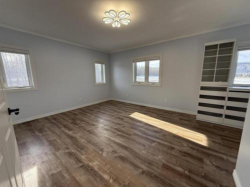 29 Oleksuk Road, Neebing, ON - Indoor Photo Showing Other Room