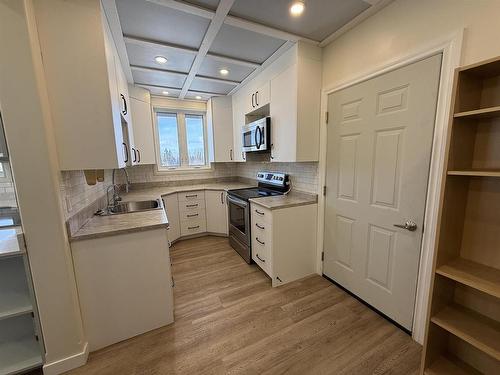 29 Oleksuk Road, Neebing, ON - Indoor Photo Showing Kitchen