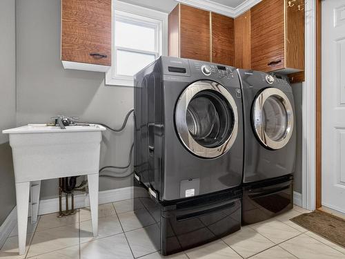 144 Pinewood Crescent, Dartmouth, NS - Indoor Photo Showing Laundry Room