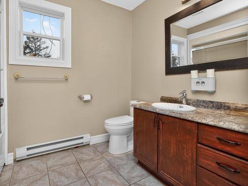 144 Pinewood Crescent, Dartmouth, NS - Indoor Photo Showing Bathroom