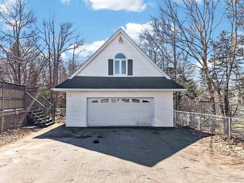 144 Pinewood Crescent, Dartmouth, NS - Outdoor