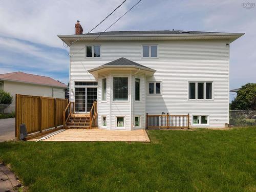 144 Pinewood Crescent, Dartmouth, NS - Outdoor