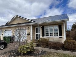 344 Shakespeare Drive Stratford, PE C1B 2W1