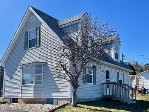 63 Knickle Road  Lunenburg, NS B0J 2C0