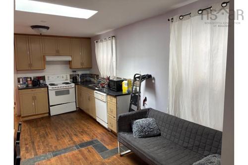 6411 6413 6415 Quinpool Road, Halifax, NS - Indoor Photo Showing Kitchen