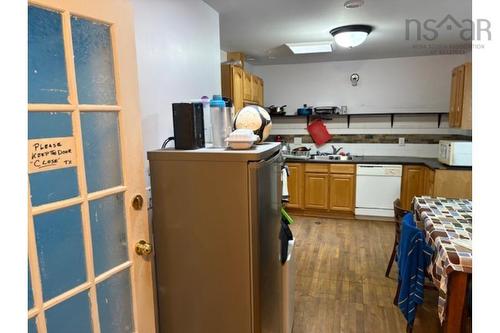 6411 6413 6415 Quinpool Road, Halifax, NS - Indoor