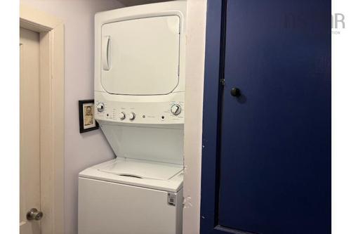 6411 6413 6415 Quinpool Road, Halifax, NS - Indoor Photo Showing Laundry Room