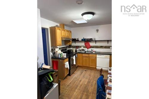 6411 6413 6415 Quinpool Road, Halifax, NS - Indoor Photo Showing Kitchen