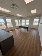 200-438 Rue Isabey  Montréal (Saint-Laurent), QC H9P 1J8