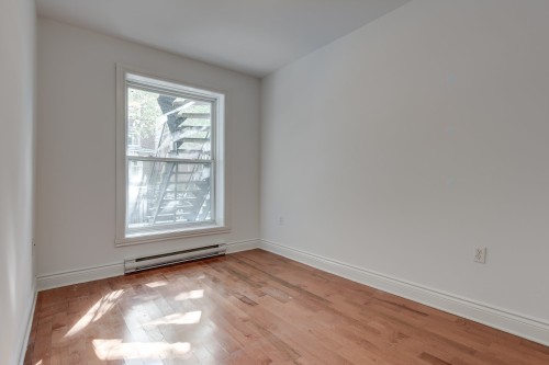 Bedroom - 1667 Rue Marie-Anne E., Montréal (Le Plateau-Mont-Royal), QC - Indoor Photo Showing Other Room