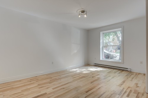 Living Room - 1667 Rue Marie-Anne E., Montréal (Le Plateau-Mont-Royal), QC - Indoor Photo Showing Other Room