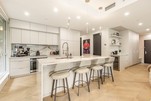 Kitchen - 101-210 Ch. Du Golf, Montréal (Verdun/Île-Des-Soeurs), QC - Indoor Photo Showing Kitchen With Upgraded Kitchen