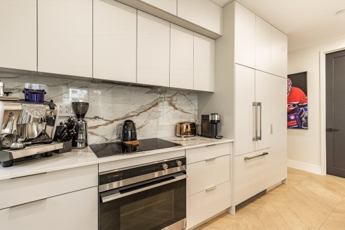 Kitchen - 101-210 Ch. Du Golf, Montréal (Verdun/Île-Des-Soeurs), QC - Indoor Photo Showing Kitchen