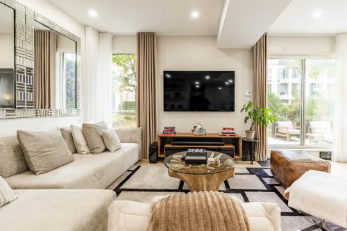 Living Room - 101-210 Ch. Du Golf, Montréal (Verdun/Île-Des-Soeurs), QC - Indoor Photo Showing Living Room