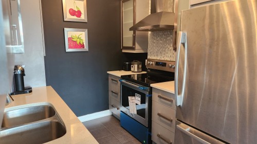 Kitchen - 7555 Boul. Cousineau, Longueuil (Saint-Hubert), QC - Indoor Photo Showing Kitchen