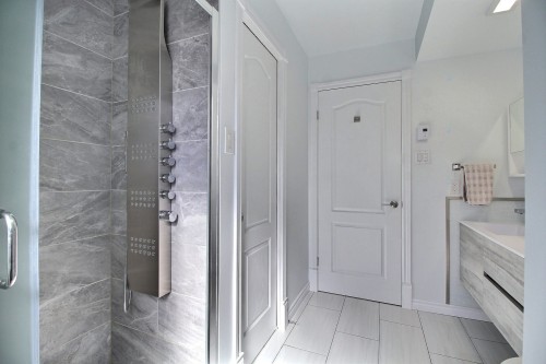 Salle de bains - 3320 7E Rue, Val-D'Or, QC - Indoor Photo Showing Bathroom