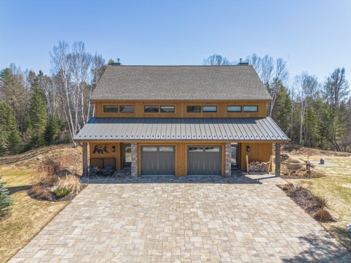 Garage - 1254 Allée Des Chevaux-Blancs, Mont-Tremblant, QC - Outdoor