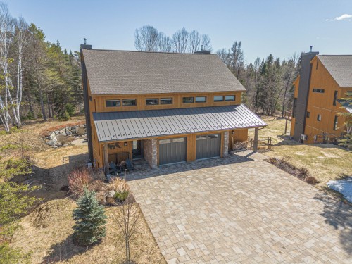Front of Structure - 1254 Allée Des Chevaux-Blancs, Mont-Tremblant, QC - Outdoor