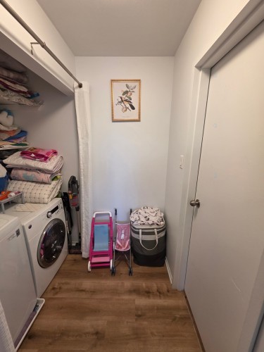 Salle de lavage - 8-2265 Av. Auguste, Brossard, QC - Indoor