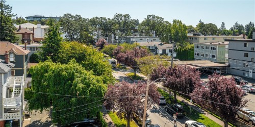 203-1121 Fort St, Victoria, BC - Outdoor