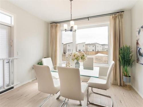 19 Englemann Cove, Winnipeg, MB 