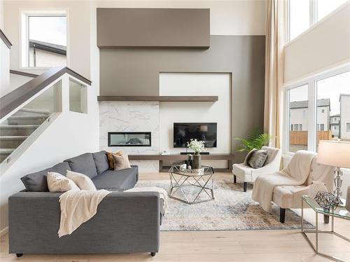 19 Englemann Cove, Winnipeg, MB 