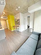 1517 - 105 CHAMPAGNE AVENUE S Ottawa, ON K1S 4P3