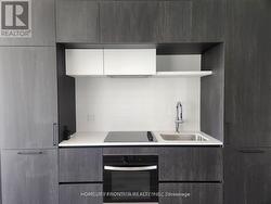 417 - 6 DAVID EYER ROAD Richmond Hill, ON L4S 1M4