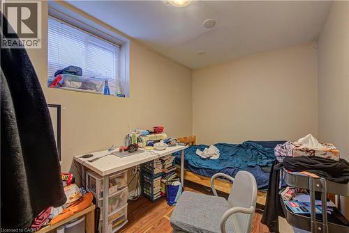 18 Norfolk Street N, Hamilton, ON - Indoor Photo Showing Bedroom