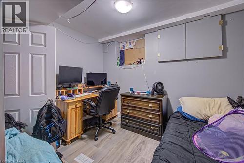 18 Norfolk Street N, Hamilton, ON - Indoor Photo Showing Other Room