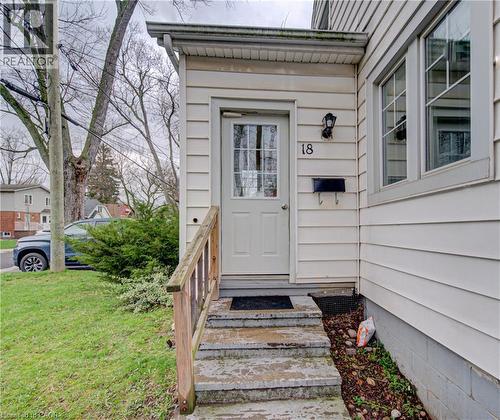 18 Norfolk Street N, Hamilton, ON - Outdoor With Exterior