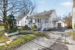 61 ADELAIDE STREET S Kawartha Lakes, ON K9V 3J6