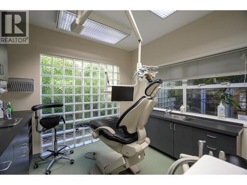 3335 Dunbar Street, Vancouver, BC 