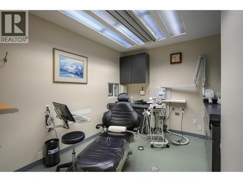 3335 Dunbar Street, Vancouver, BC 