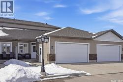 7 100 Brooklyn LANE Warman, SK S0K 0A1
