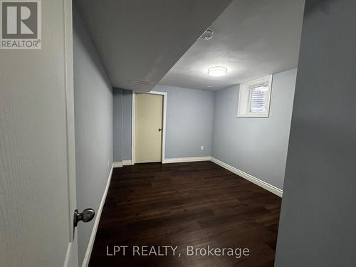 48 Nashville Circle, Hamilton, ON - Indoor Photo Showing Other Room