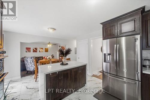 48 Nashville Circle, Hamilton, ON - Indoor Photo Showing Kitchen