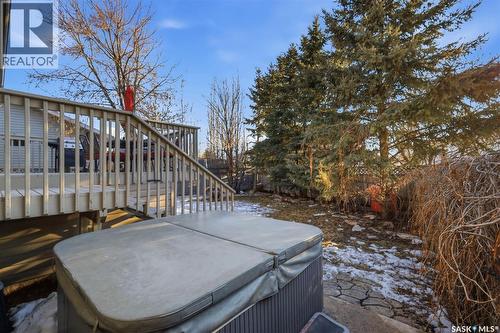 402 Overholt Crescent, Saskatoon, SK - Outdoor With Deck Patio Veranda