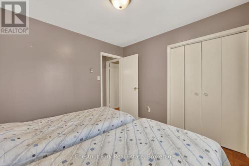 50 Vincent Circle, Tiny (Wyevale), ON - Indoor Photo Showing Bedroom
