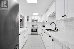 1701 - 180 MARKHAM ROAD Toronto, ON M1M 2Z9