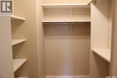 218 802 Heritage Crescent, Saskatoon, SK - Indoor With Storage